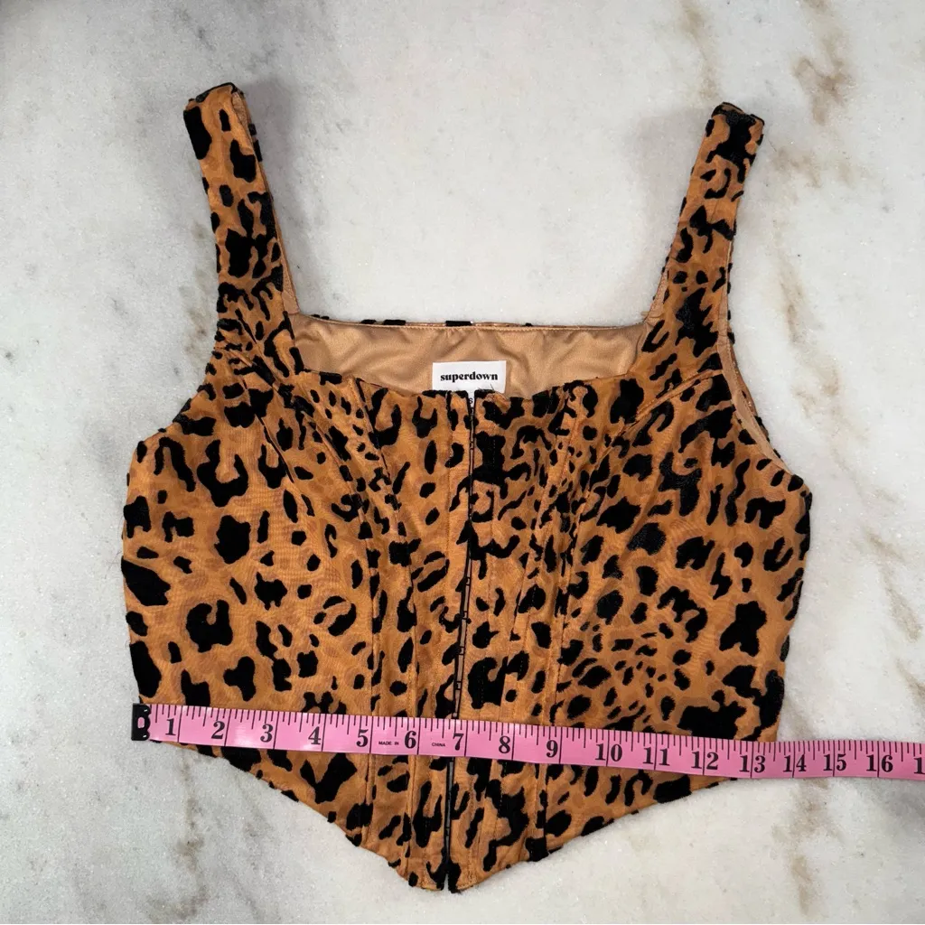 Superdown Savannah Bustier Textured Velvet Crop Top in Leopard Womens Small - Image 11