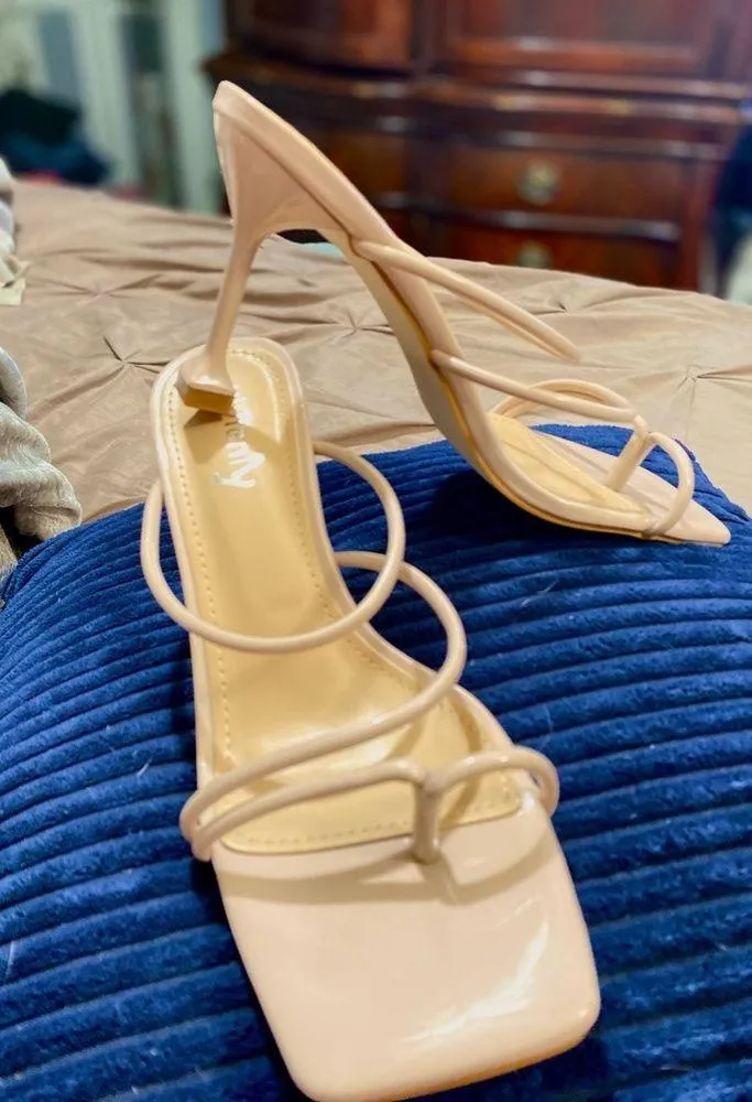 NWOT  Women's Size:9 Tan Square Toe Strappy Heels - Image 5