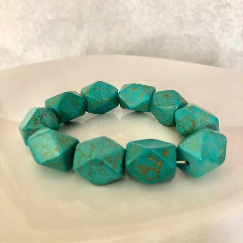 🍭6/$30 Bundle| Stretch Turquoise Bracelet Green - Image 3
