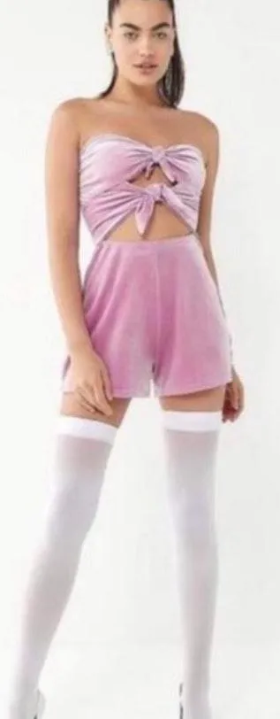 Velvet Romper Pink - Image 3