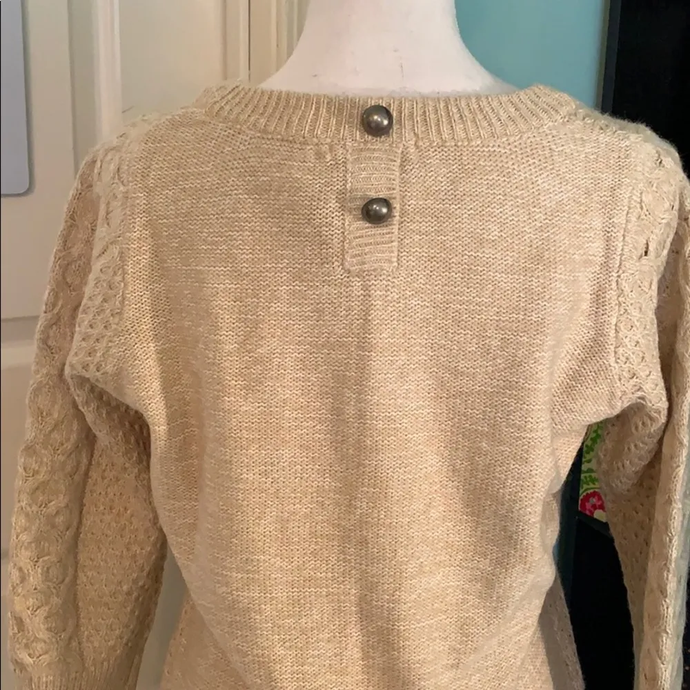NWT Uber cute sweater with button detail Tan Size L - Image 3