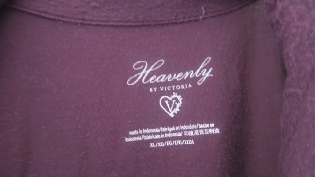 Victoria's Secret heavenly by victoria pj pajamas shirt button down with front pockets in purple size XL. - Image 5