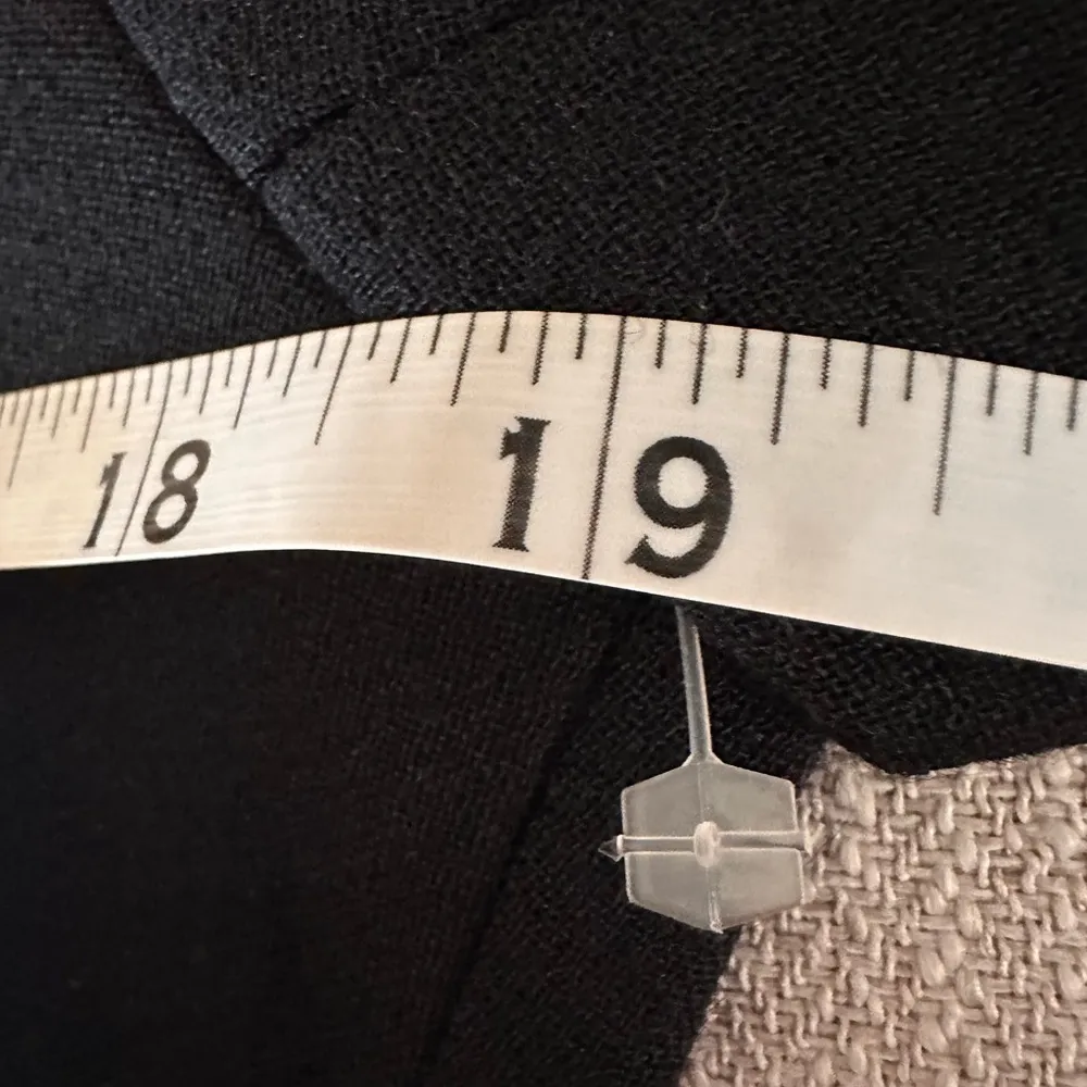 Sharagano Paris wool black jacket with chain and ribbon detail - Image 8