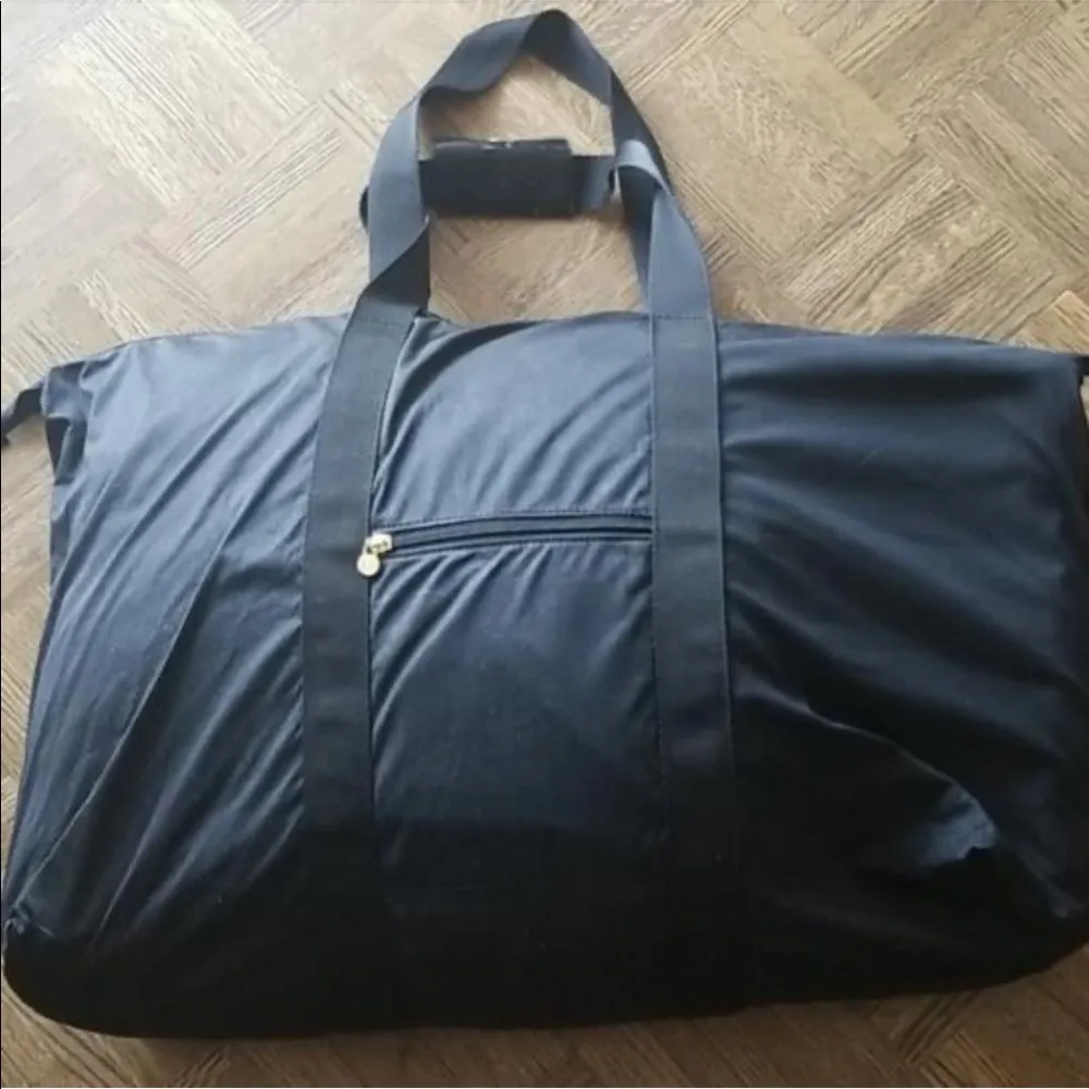 Fendi Duffle XL Foldable Black Weekend/Travel Bag​ - Image 3