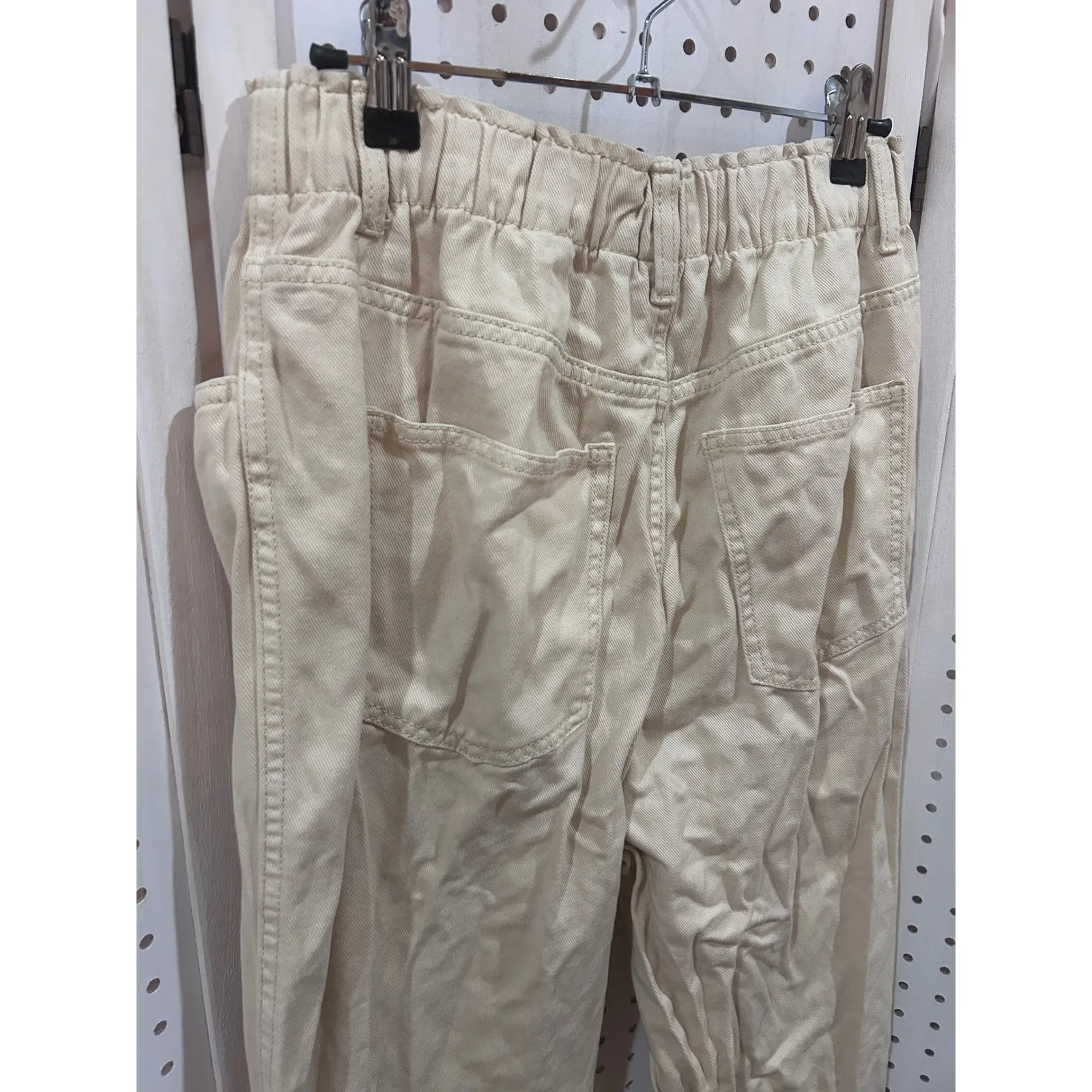 H M High Waisted Elastic Waist Pants Cream Beige Size 8 Cropped Wide Leg - Image 9