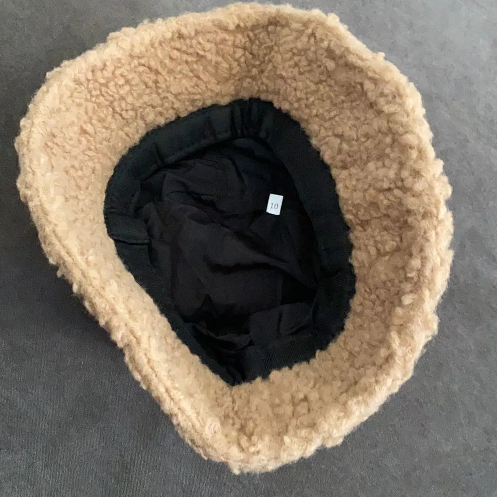Women’s Winter Faux Fur Bucket Hat One Size Fits Most NWOT - Image 5