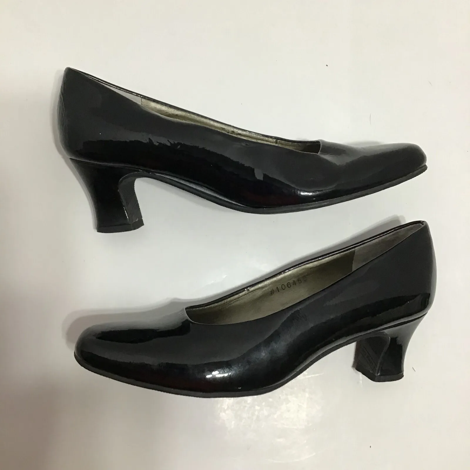 Mark Lemp Classics Womens Solid Black Slip On Heeled‎ Pumps Round Toe Size 8M - Image 5