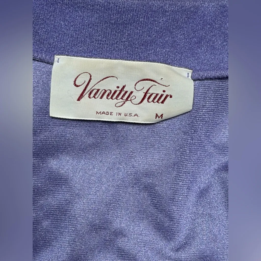 Vtg Vanity Fair Nightgown Housecoat Embroidered 70s Grannycore Cottagecore USA - Image 10