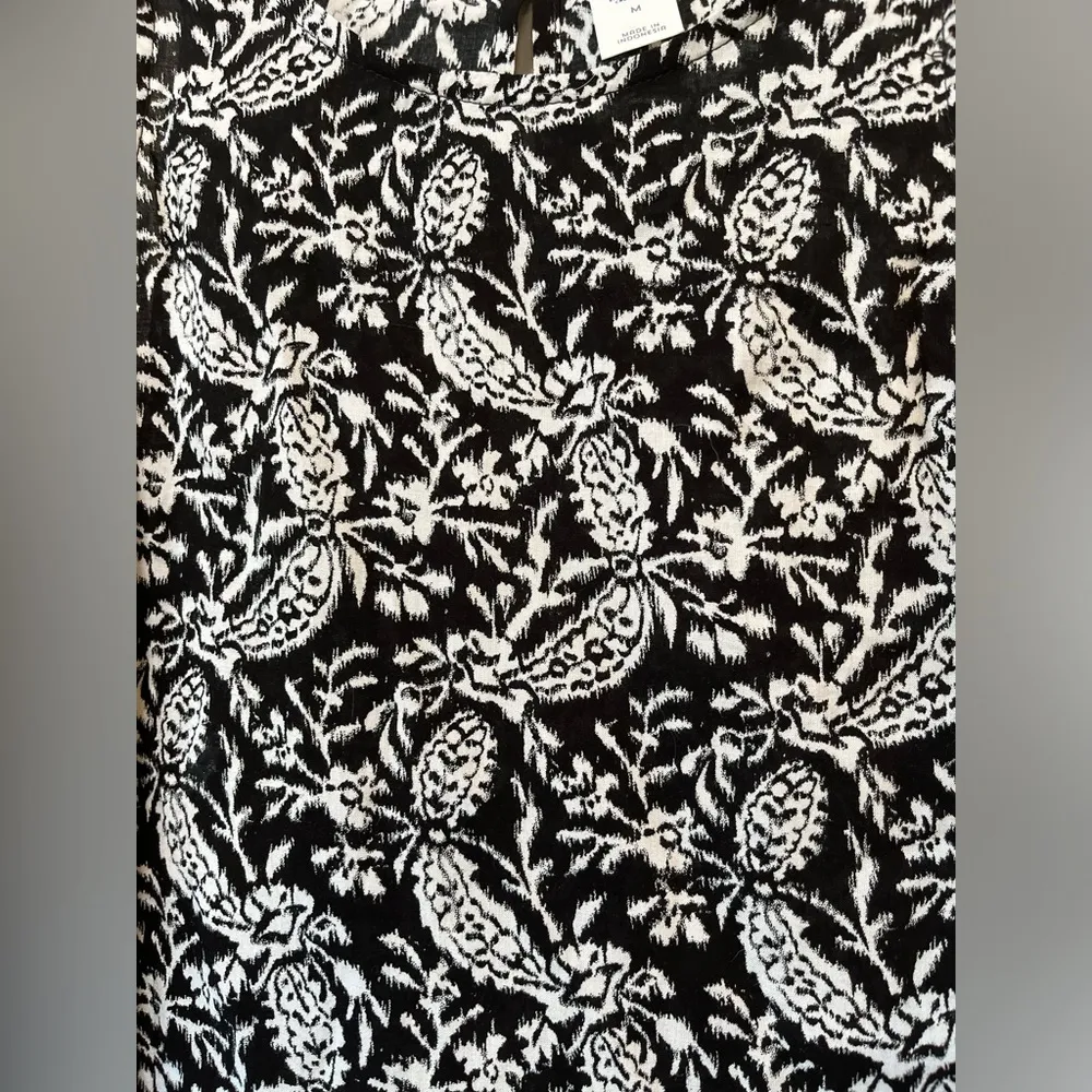 Old Navy Women’s Sleeveless Black White Floral Bohemian Summer Tank Too Blouse M - Image 4