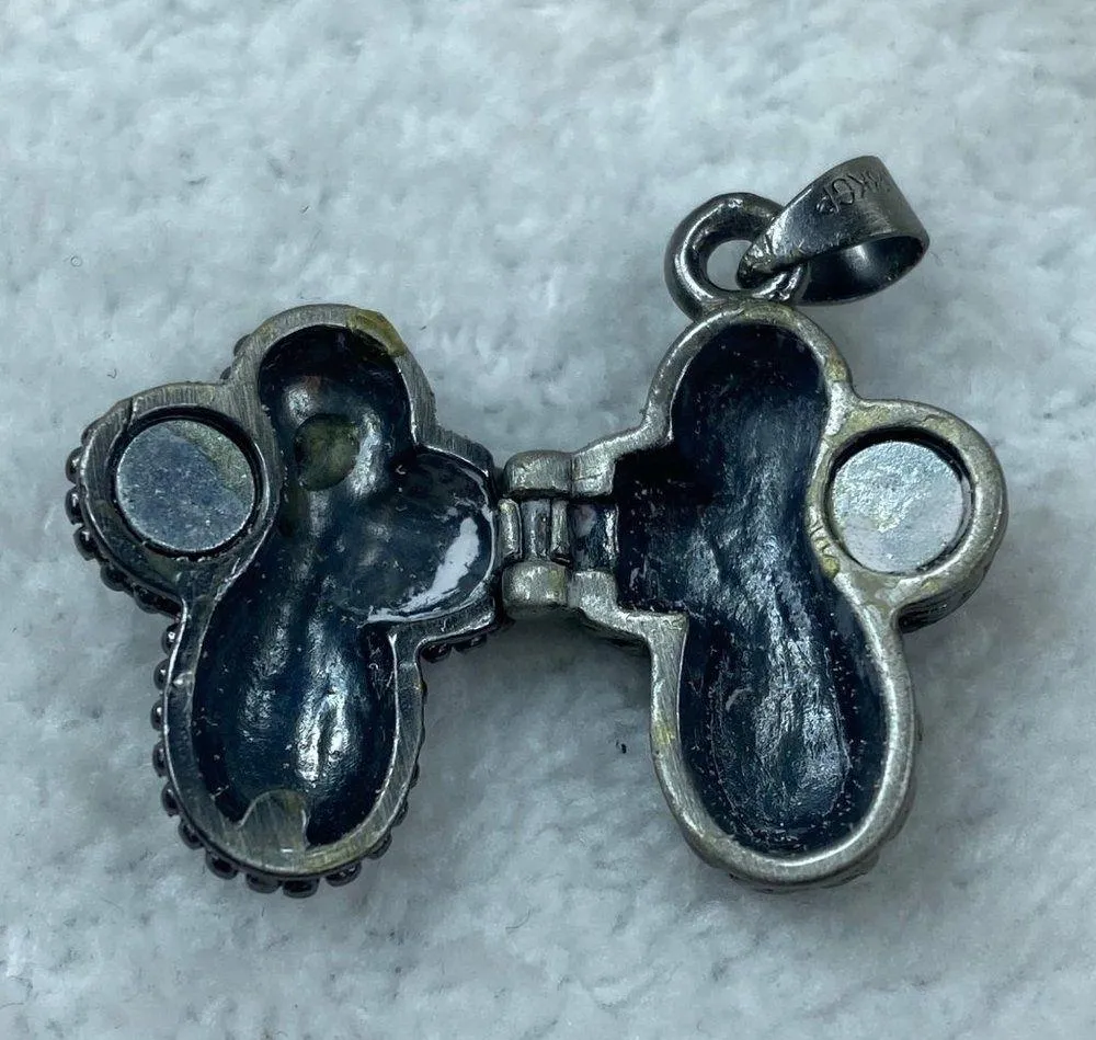 Prayer Box Cross Shape Christian Pendant Magnetic Closure Hinged Silver Color - Image 7