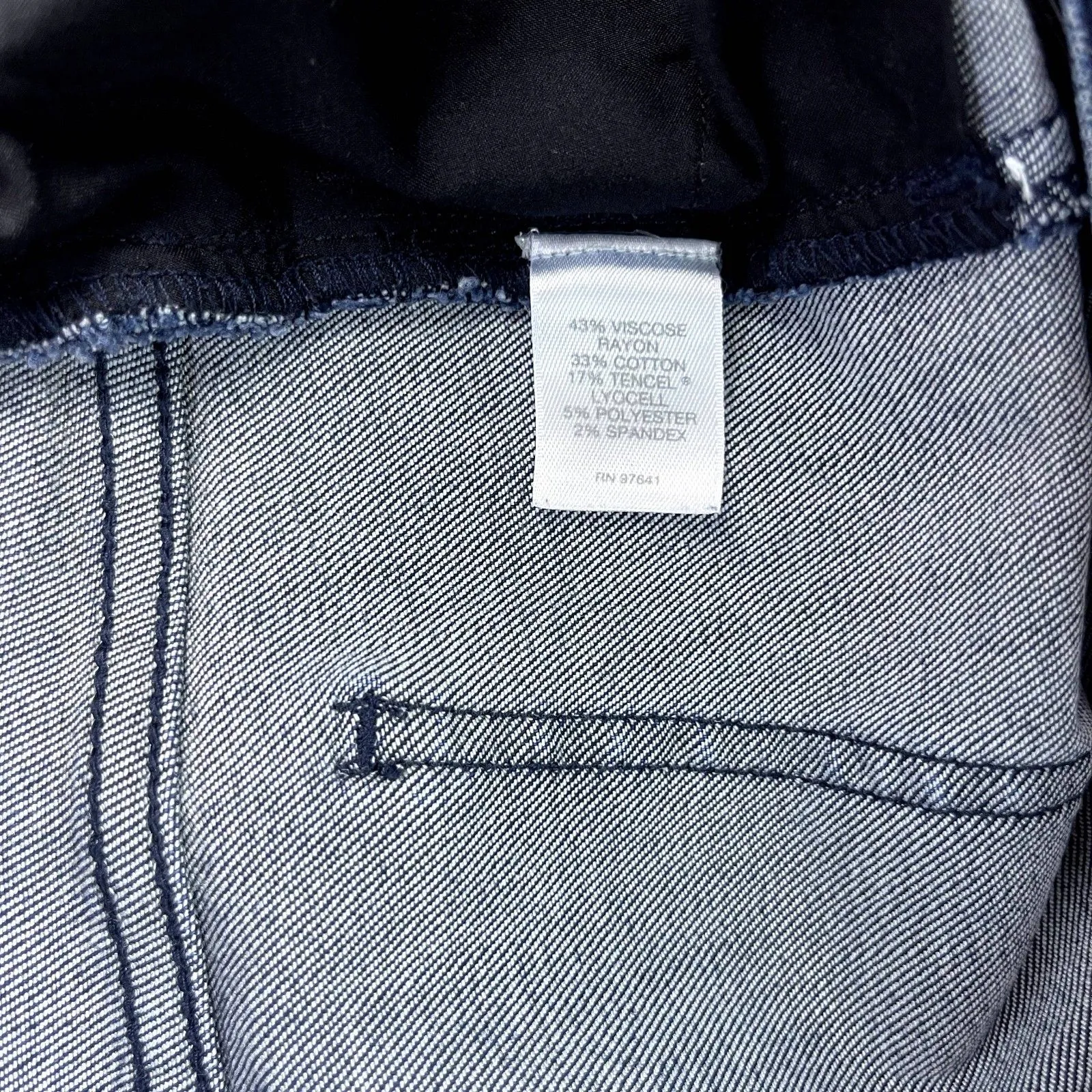 J. Jill 5-Pocket Denim Leggings in Shoreline Dark Wash - Image 10