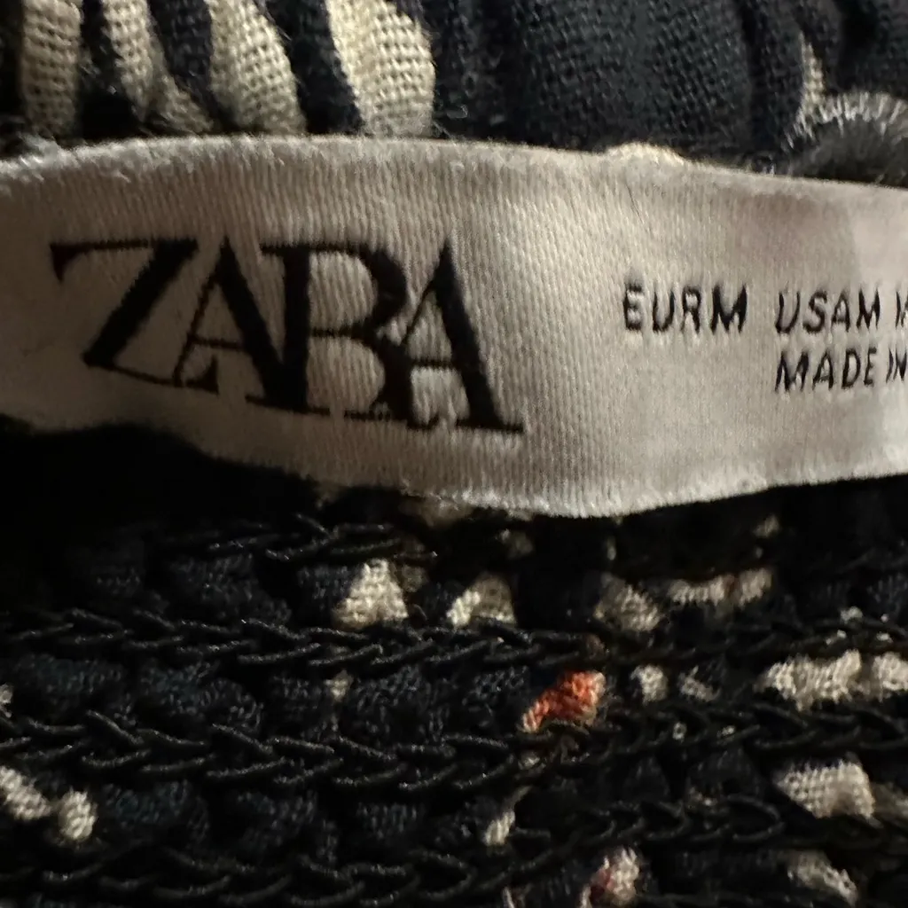 Zara Penney Rouched black floral off the shoulder   Midi dress size Medium - Image 5