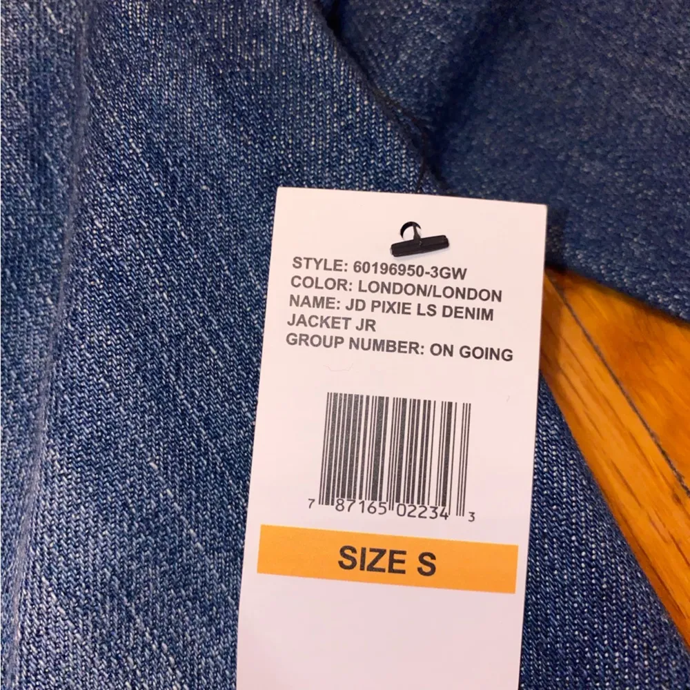 Jessica Simpson Denim Jean Jacket new with tag - Image 2