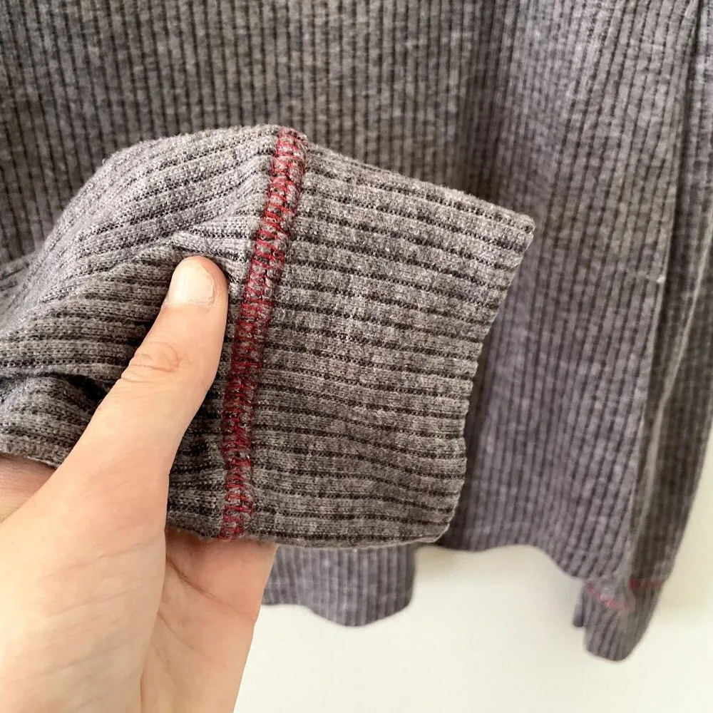 Laura Ashley gray red checkered soft pajama top christmas dog santa hat med - Image 5