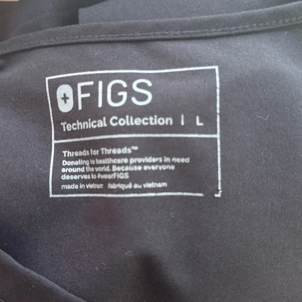 FIGS Black Casma Three-Pocket Scrub Top W1850 SZ L - Image 10