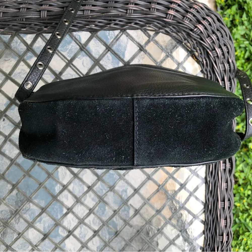 Vince Camuto Areli Crossbody Shoulder Bag Purse Handbag Black Metal & Leather - Image 6