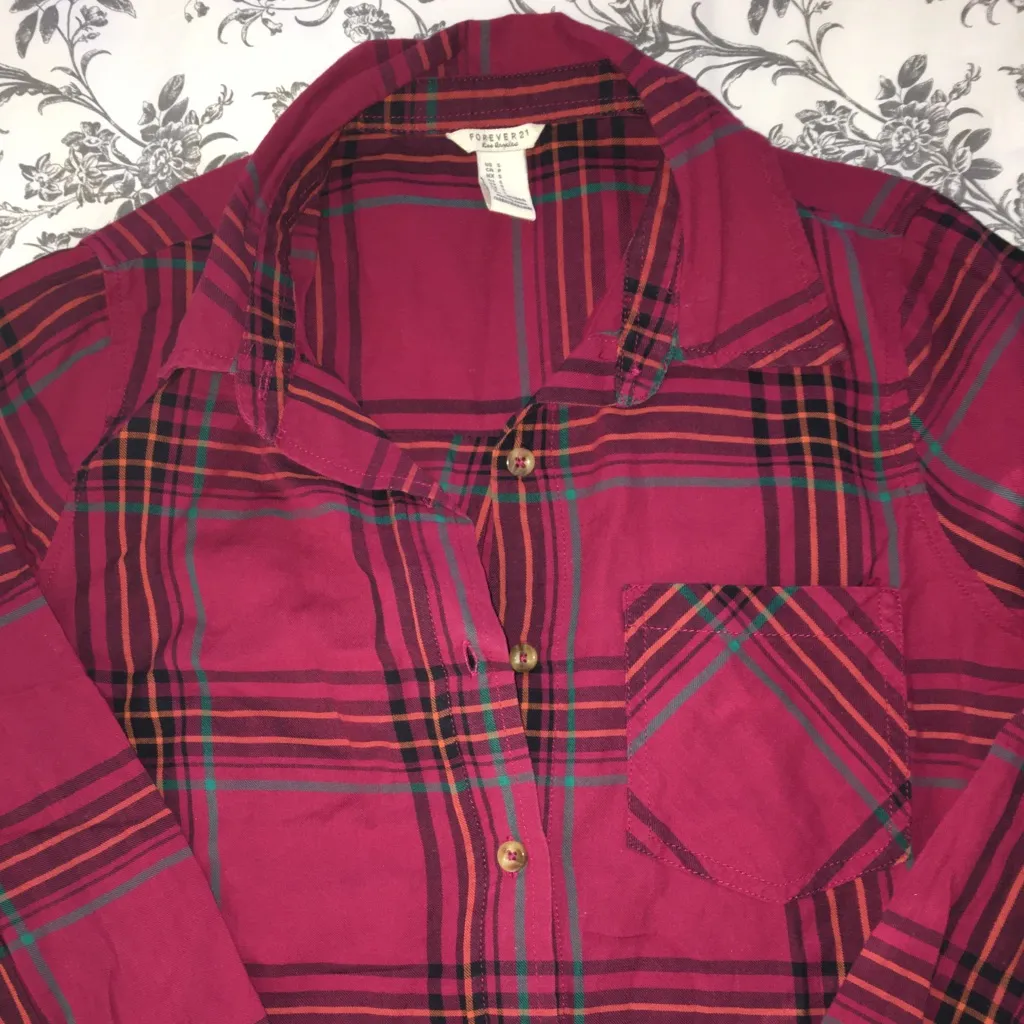 Forever 21 Plaid Button Down Flannel - Image 4