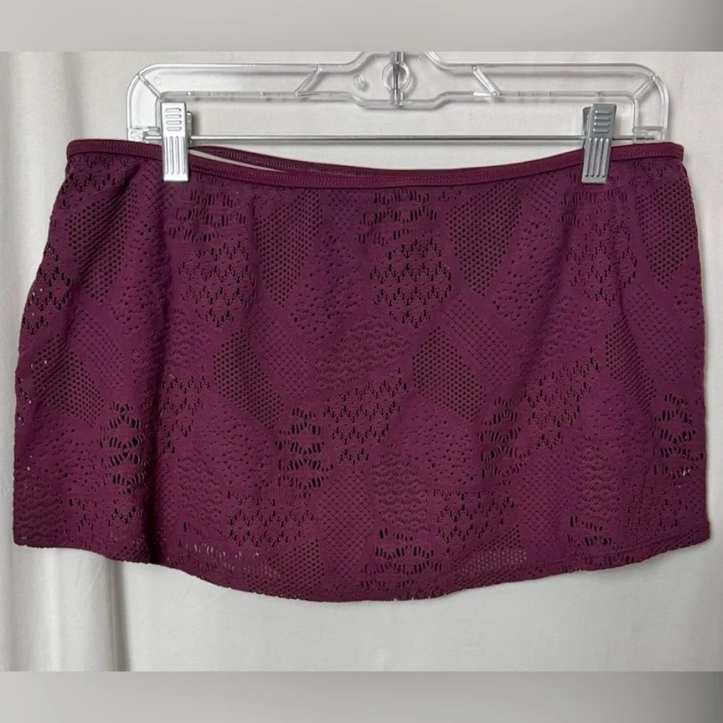 Victoria’s Secret Burgundy Lace Skirted Swim Bikini Bottom Size Large - Image 2