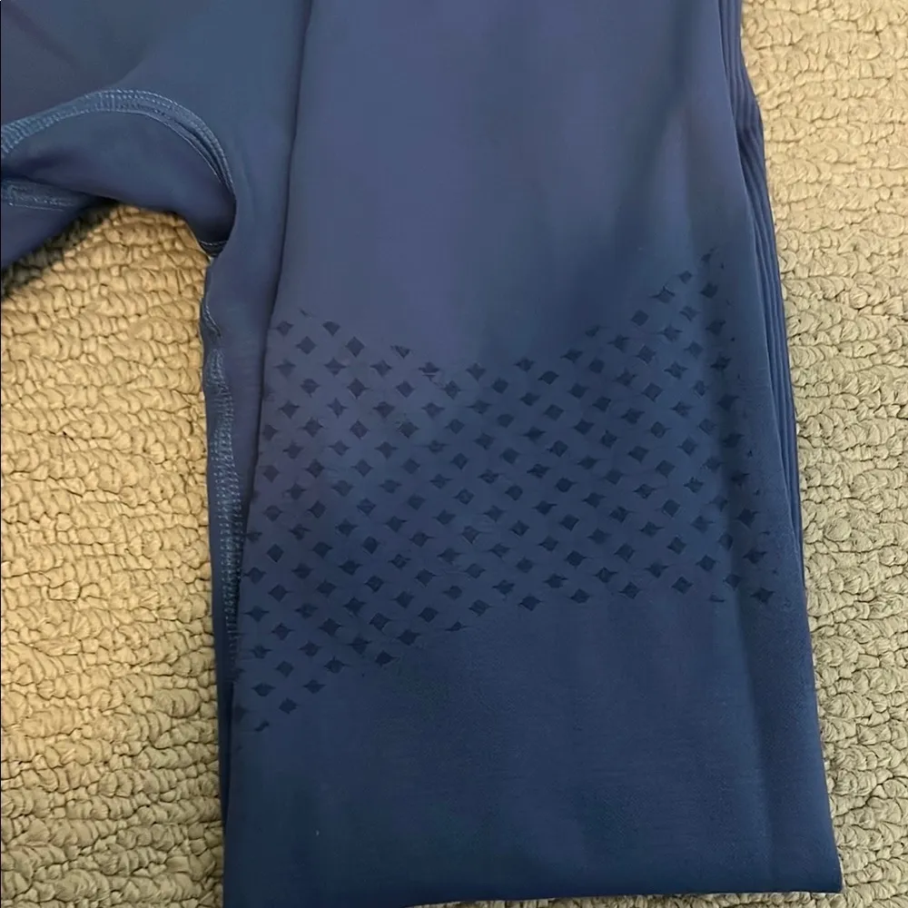 Navy Blue Leggings Speedo size medium - Image 8