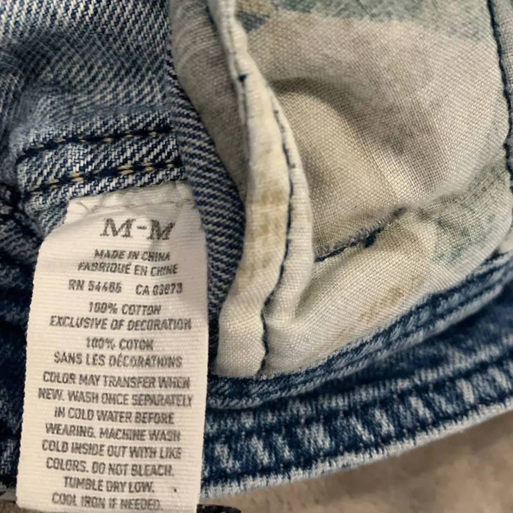 American Eagle  Short Denim Jacket Size M - Image 5