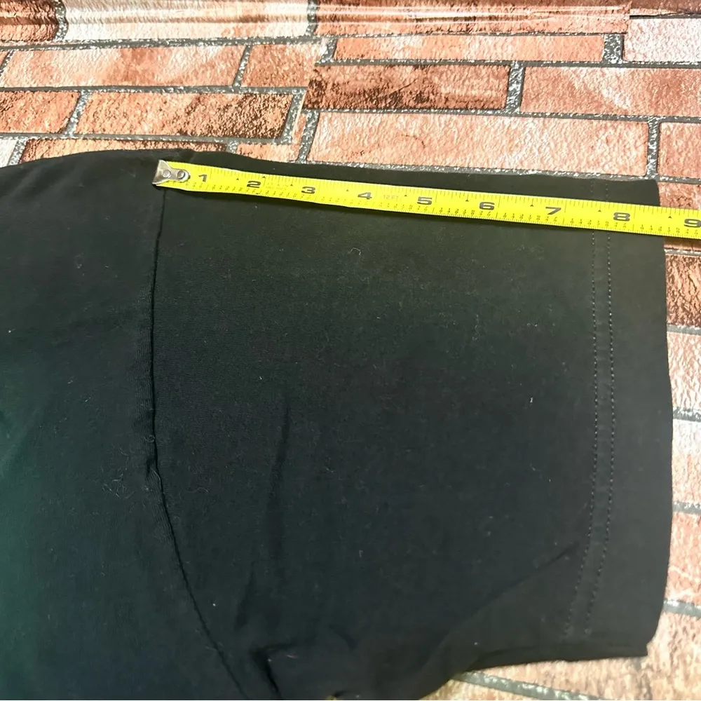 Universal Studios women’s Black Graphic T - Image 11