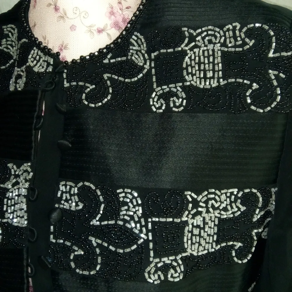 Bellisima Couture 8 Fleur de Leis Beaded Evening Jacket Black - Image 3