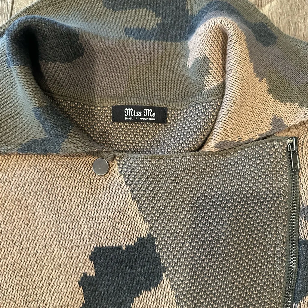 Miss Me NWT  Women's Camo Moto Sweater Jacket In Multi - Image 8