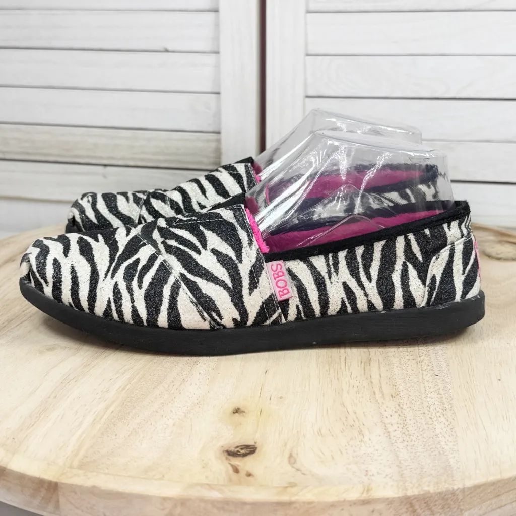 Bobs by Skechers GlitterZebra Print Slip son Shoes Black White 8 Faux Fur Lined - Image 3