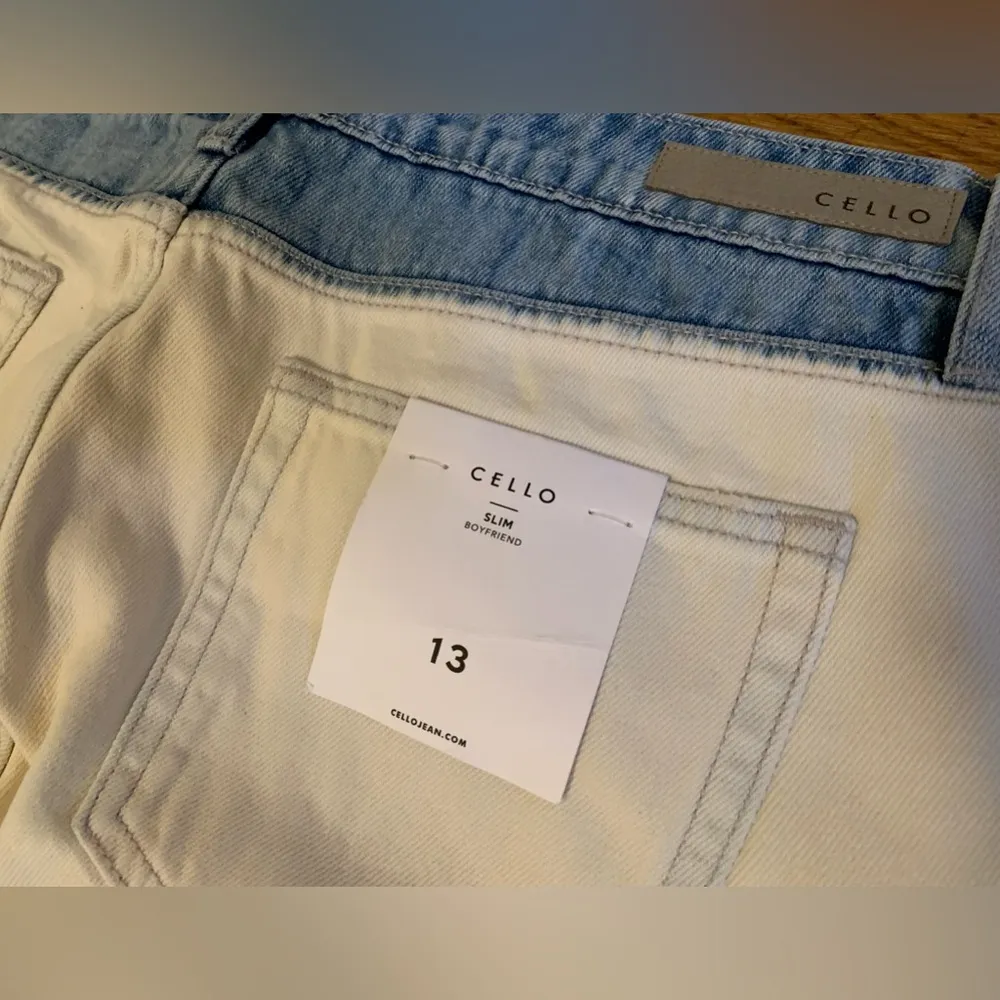 NWT  Boyfriend jeans size 13 - Image 6