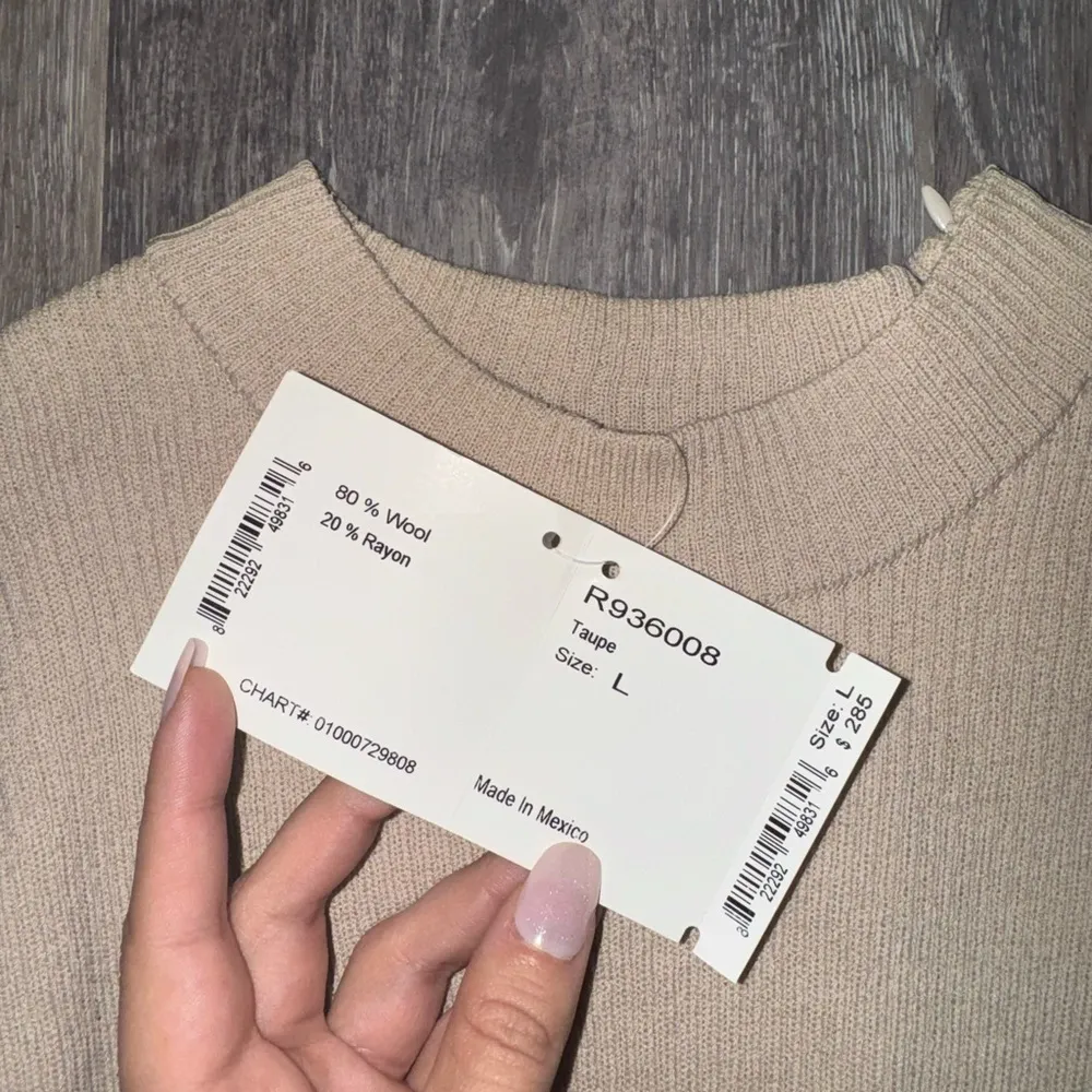 St. John Sport Taupe Wool Tank Top - Size Large - Image 5