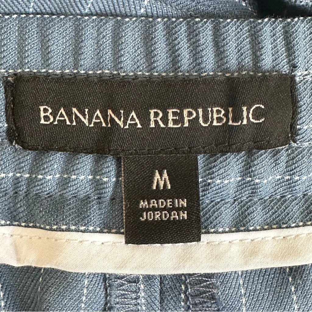 Banana Republic Pinstripe Shorts Womens M Blue Linen Lyocell Coastal Minimalist - Image 3