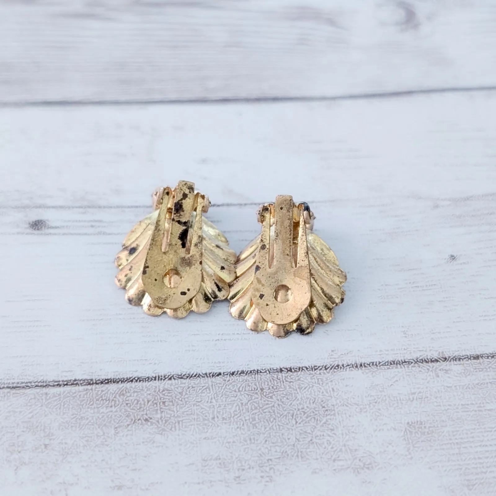 Vintage Clip On Earrings Shell Design with Clear Gems Just Over 7/8" Pink - Image 7