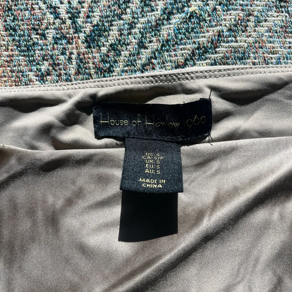 House of Harlow 1960 Taupe Silky Long‑Sleeve Bodysuit S High‑Neck Stretch Luxury Tan - Image 13