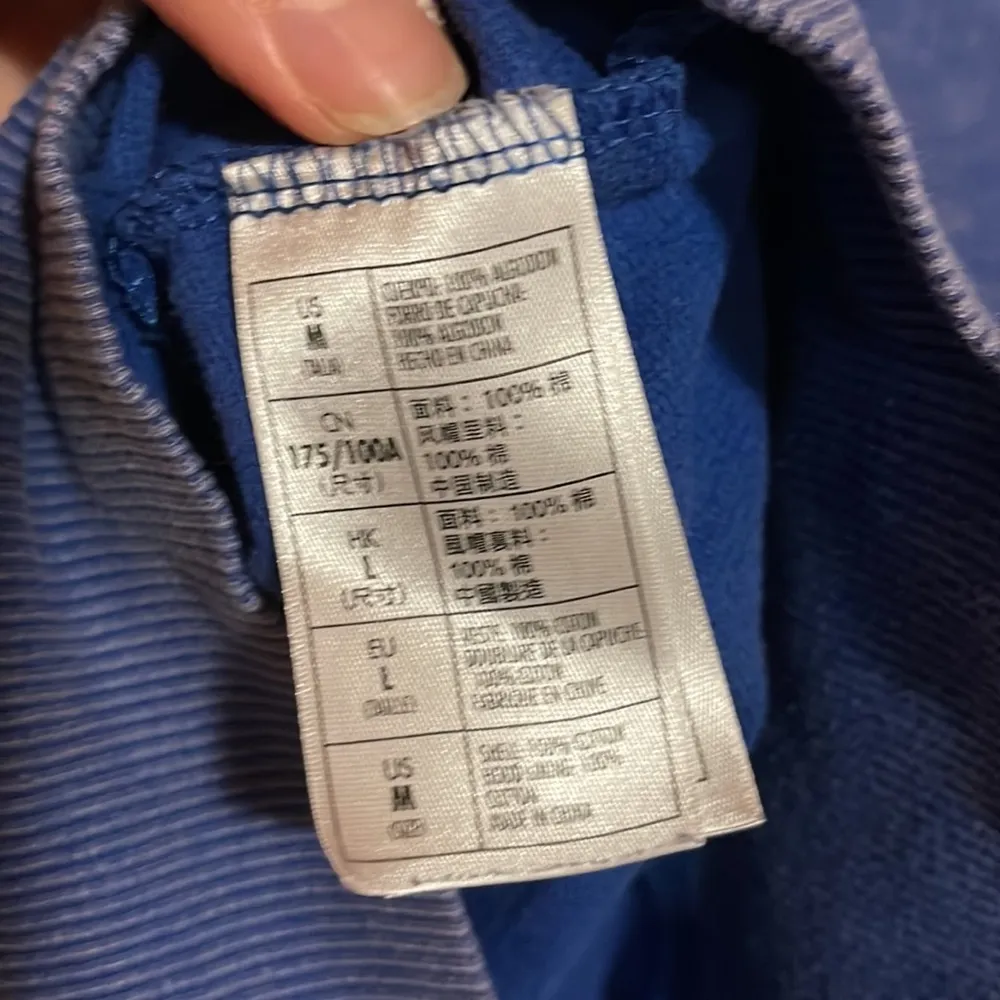 Disney Park, WaltDisney World Pullover Hoodie Size- Medium. - Image 4