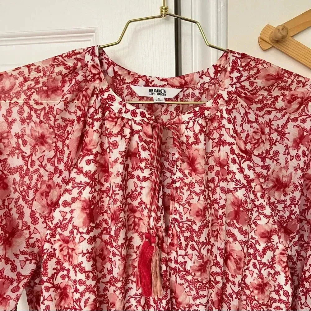 BB Dakota Steve Madden Size Small Flounce Red Floral Dress Mini Raglan Sleeve - Image 8