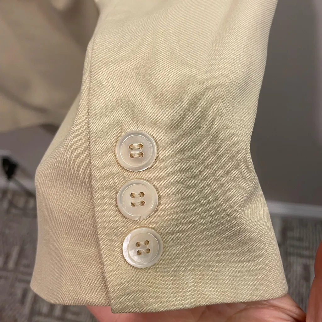 Talbots 100% Silk Light Tan Women's Belted Blazer - Image 4