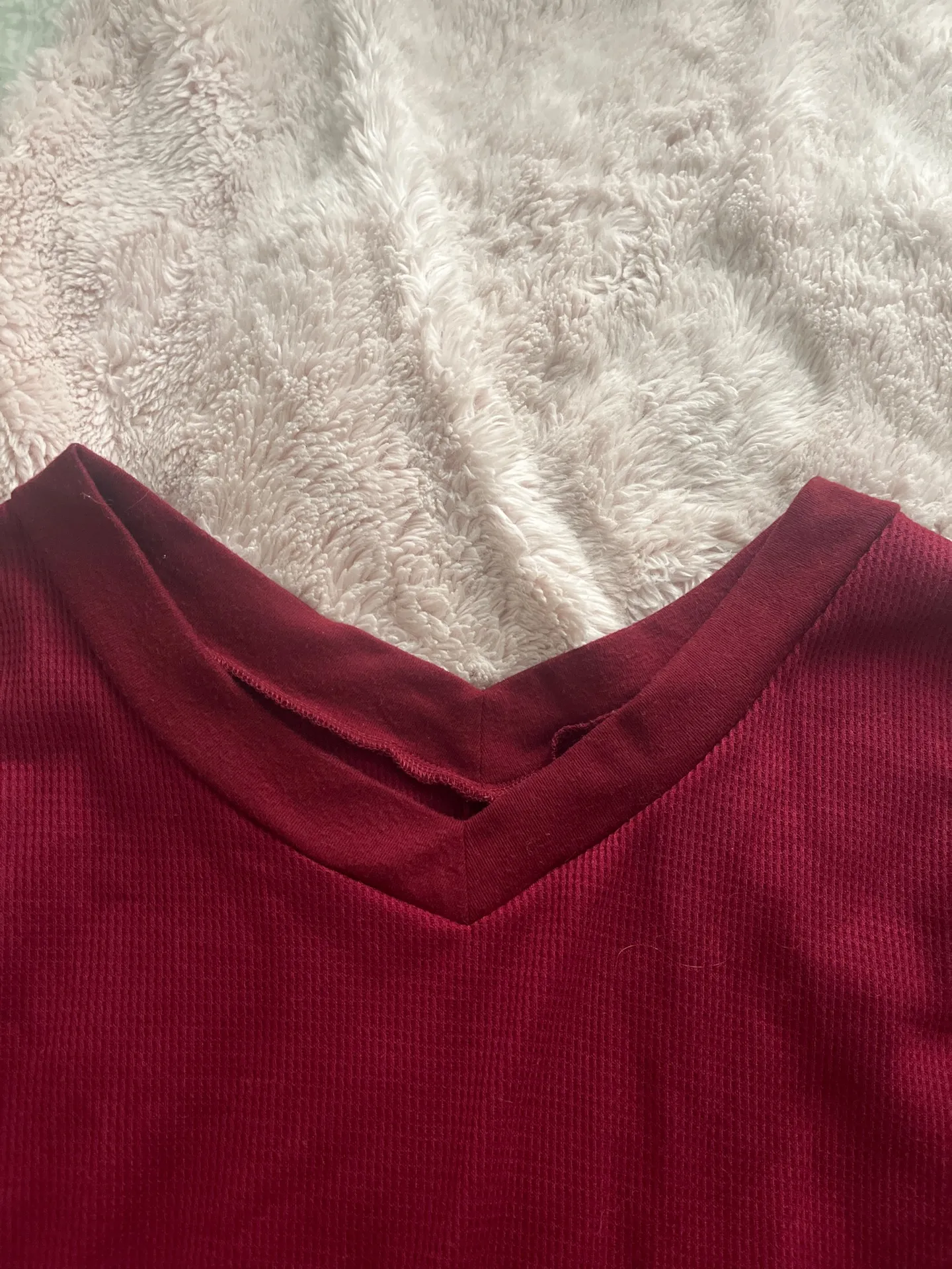 Dark red off shoulder sweater Amazon - Image 2