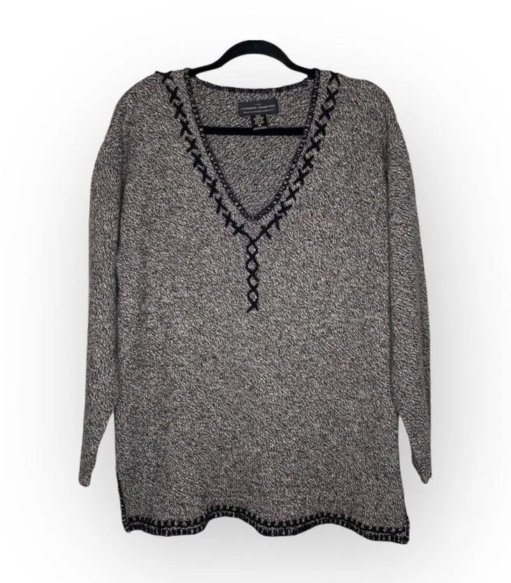 Vintage 90’s: Bloomingdale’s Y2K ᯾ Cozy Cashmere V Neck Knit Whipstitch Sweater - Image 13