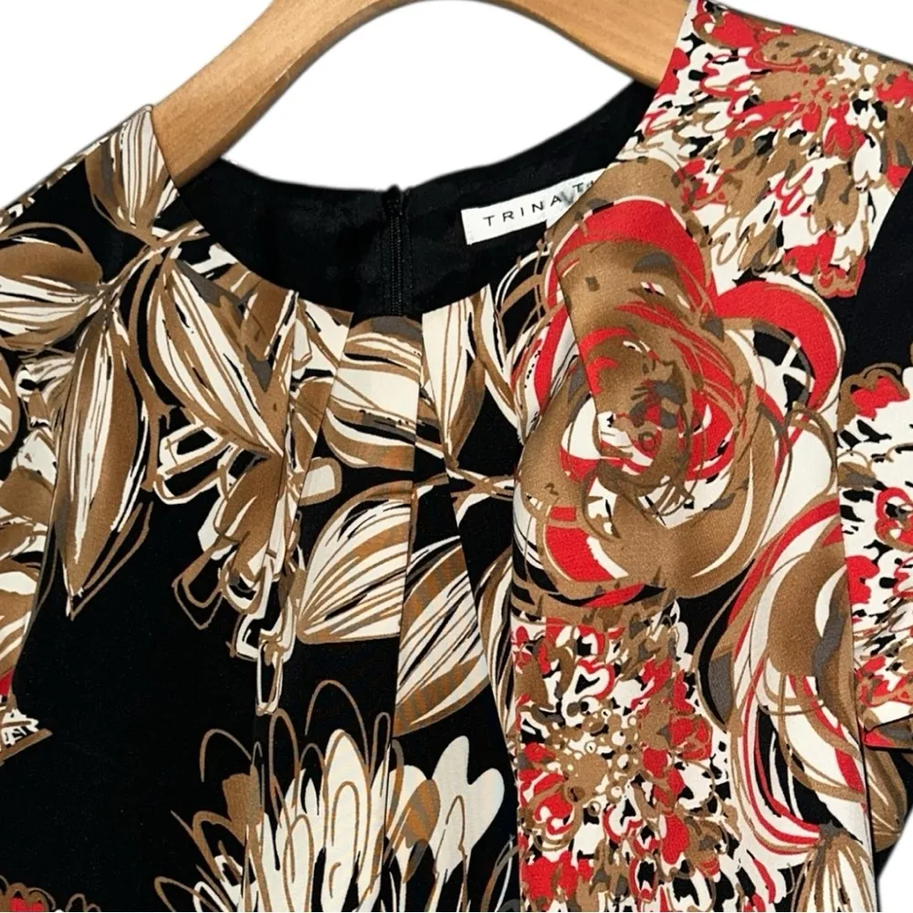 Trina Turk Women’s Size 2 Black Red Taupe Floral Peplum Short Sleeve Shirt Top - Image 3