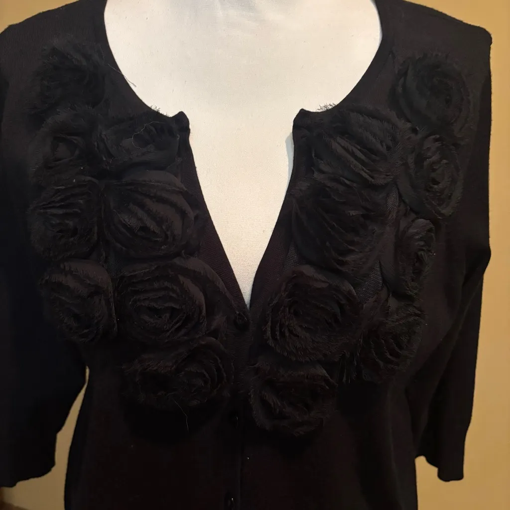 RED women sweater 1X Black 3 D Roses V Neck Crop Cardigan button up 3/4 sleeve - Image 4