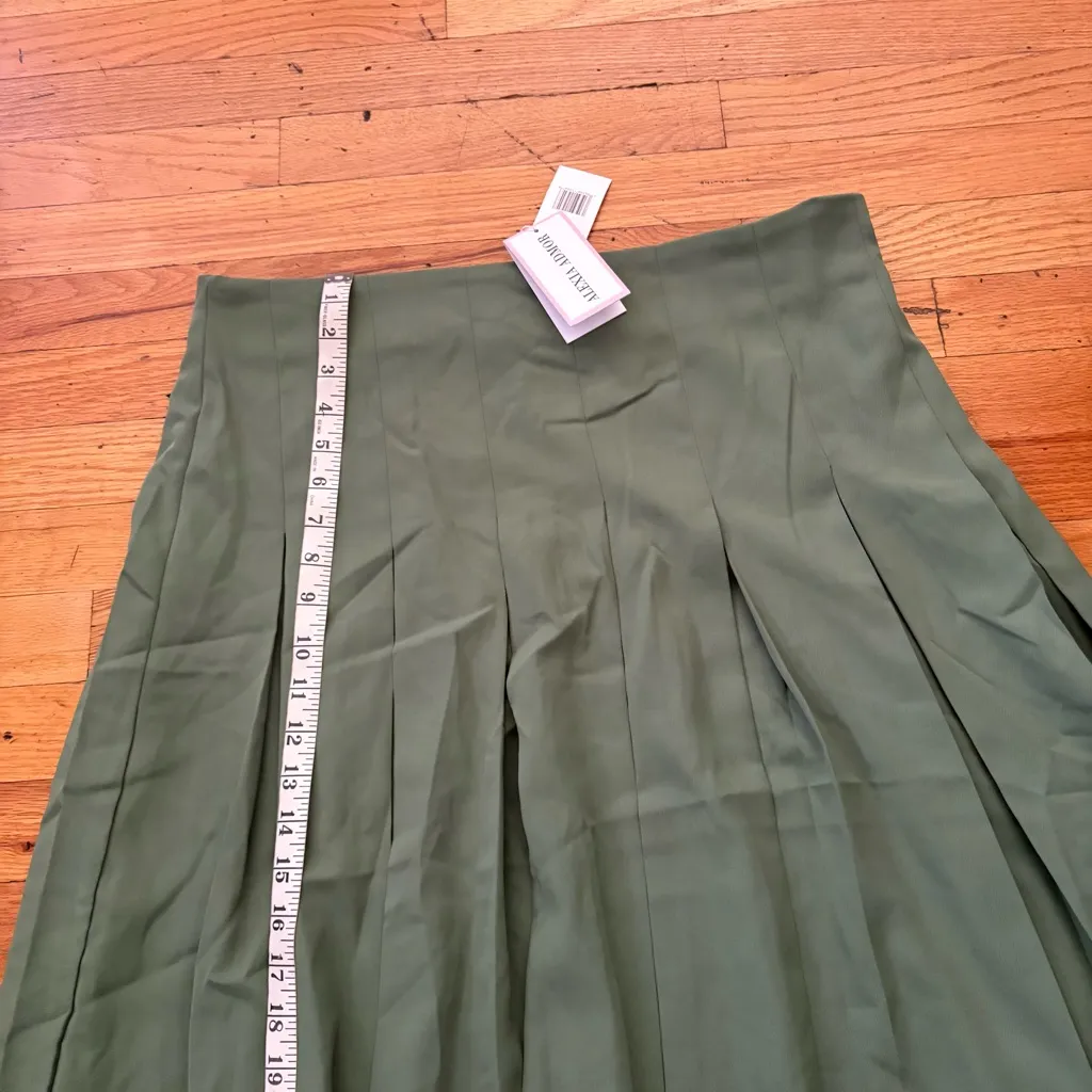 Alexia Admor Green A Line Pleated Skirt Size 14 - Image 3