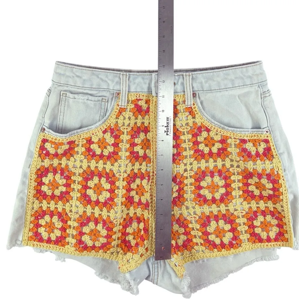 Wild Fable Highest Rise Cutoff Jean Shorts Yellow Orange Crochet Size 8 - Image 4