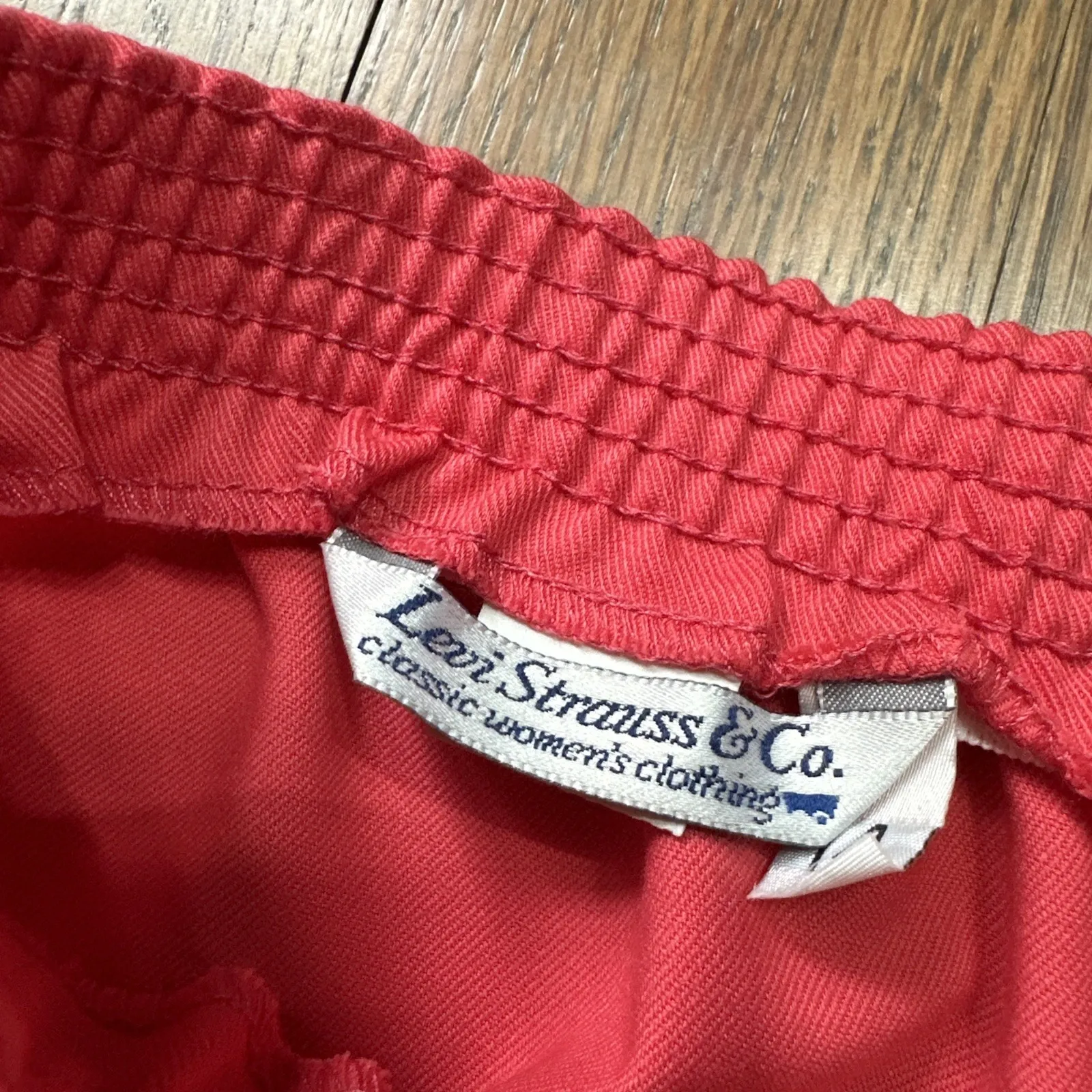 NEW Vintage Levi's Sportswear Pleated Salmon Pink Pants Women's 14 USA Deadstock - Image 5