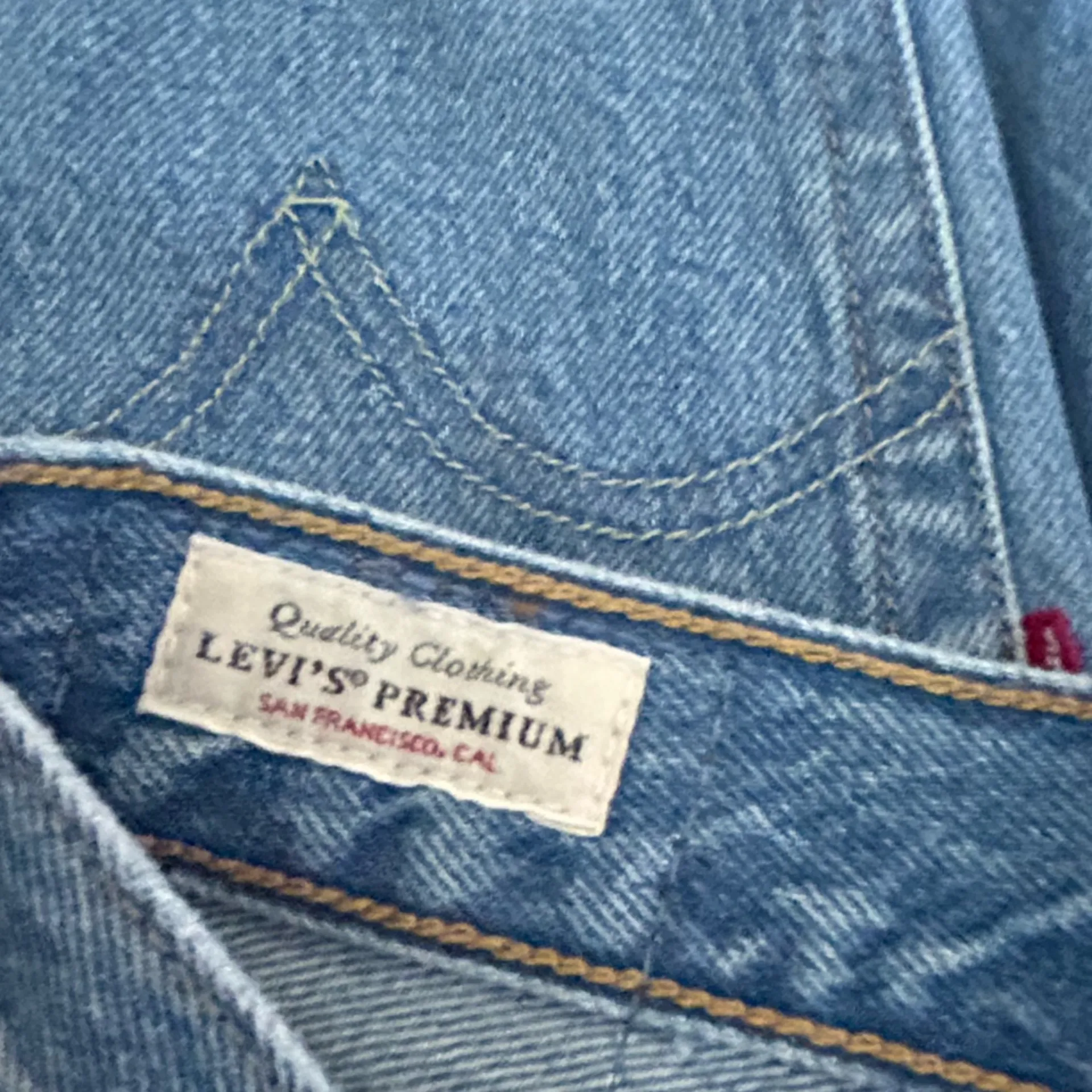 Levi’s 501 Lightly Distressed High Rise Waist Straight Leg Denim Blur Jeans 24 - Image 8