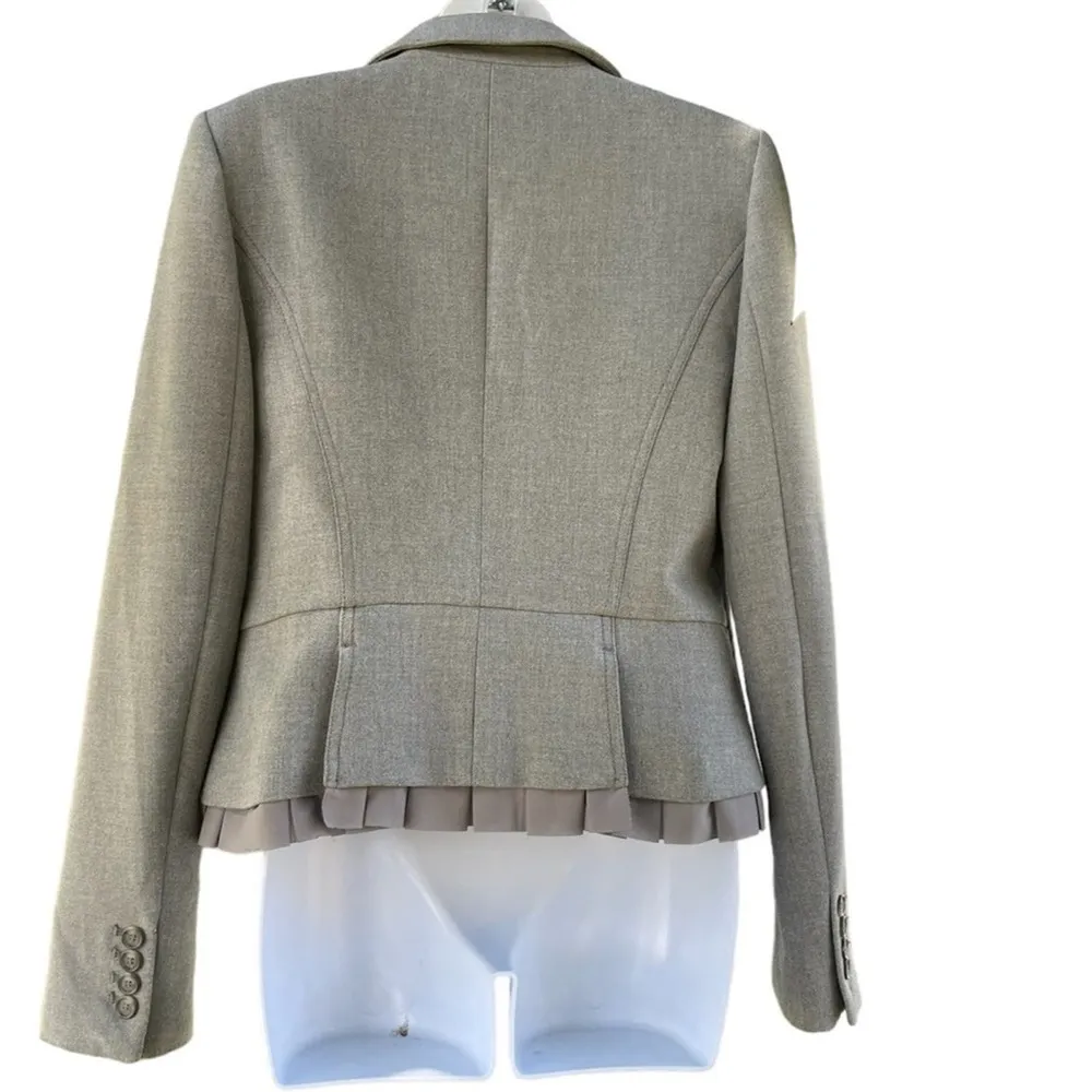 Ann Taylor LOFT gray single front button ruffle waist detail - Image 4