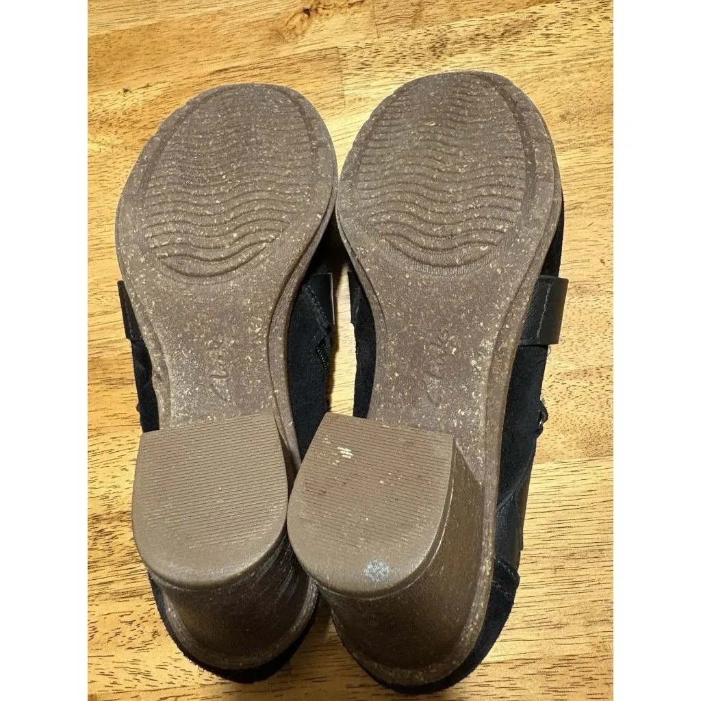 CLARKS Sashlin Fiona Black Leather and Suede Ankle Booties Block Heel Size 11 - Image 6