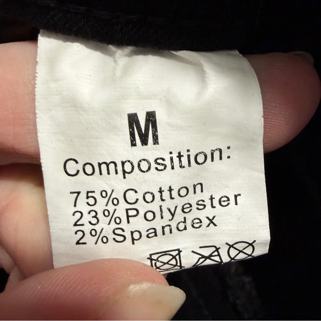 Black raw hem buckles accents shorts size medium - Image 7