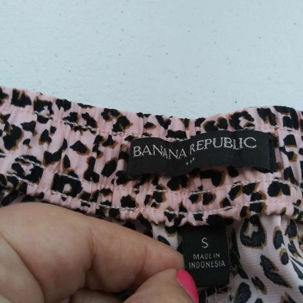 Banana Republic Women Pajama Bottom Pink Leopard Size Small - Image 6