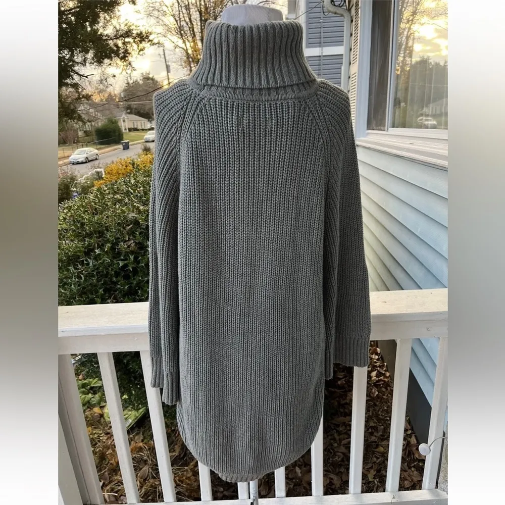 Raelynn Cable Knit Turtleneck Poncho Oversized Sweater Gray Size Small - Image 3