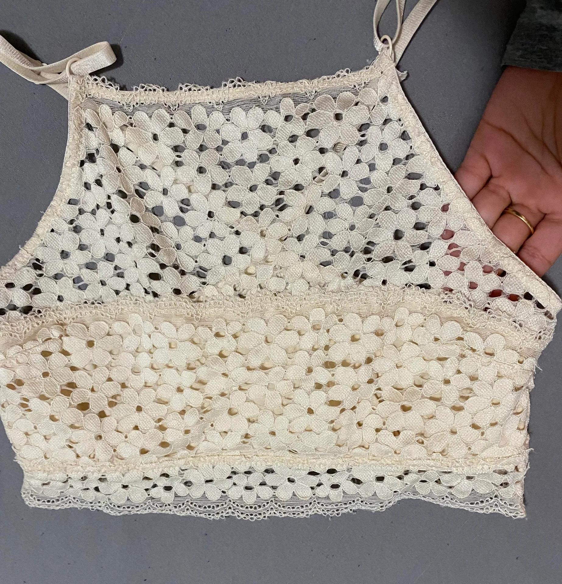 Lace Crop Top 👑 Tan Size M - Image 9